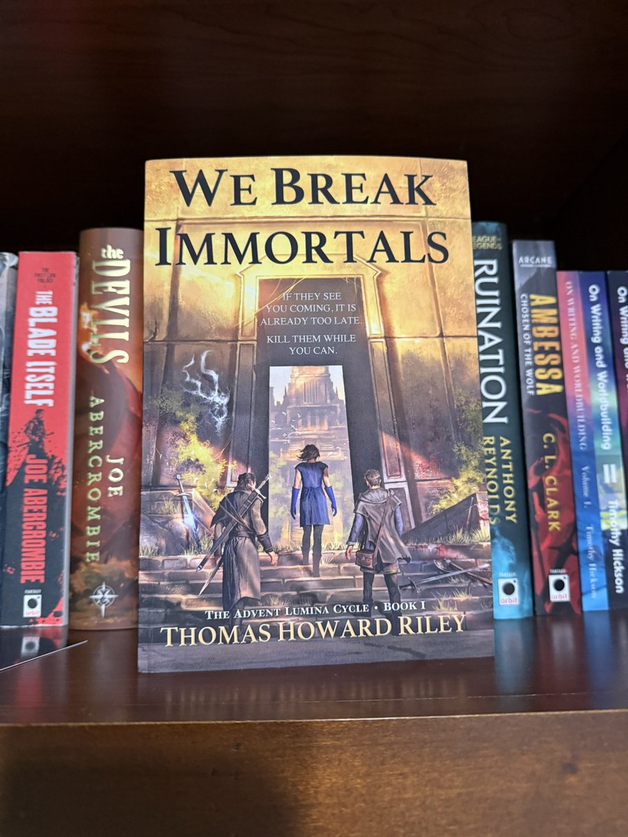 Very few books look this good.

<a href="/ornithopteryx/">Thomas Howard Riley is an evil wizard</a>