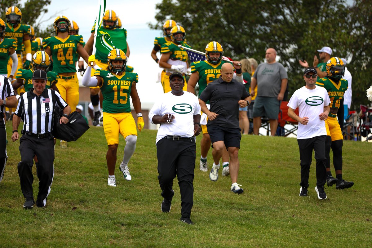 Missouri Southern is where underdogs turn into playmakers. 💯 Come get developed, compete at the highest level, and be part of something bigger. #FAATExPR1DE #StrapLyfe #ROAD2JO6LIN 💚🦁