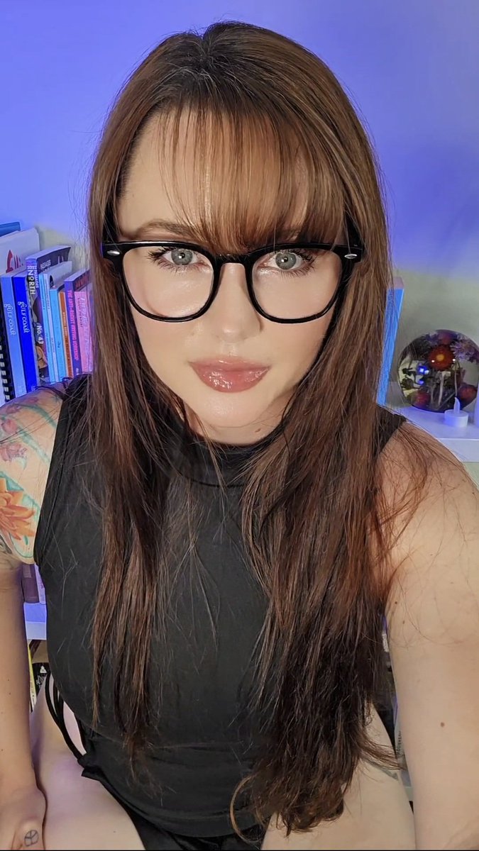 Do you find nerdy girls attractive?