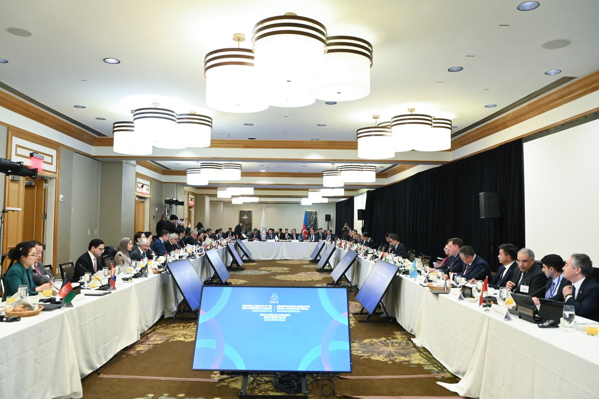 On 25 September, the Foreign Minister of #Azerbaijan <a href="/Bayramov_Jeyhun/">Jeyhun Bayramov</a> chaired the Informal Meeting of the #CICA Ministerial Council at #UNGA80.

The Minister highlighted Azerbaijan’s Chairmanship priorities: building a stronger CICA through enhanced connectivity, digitalization,