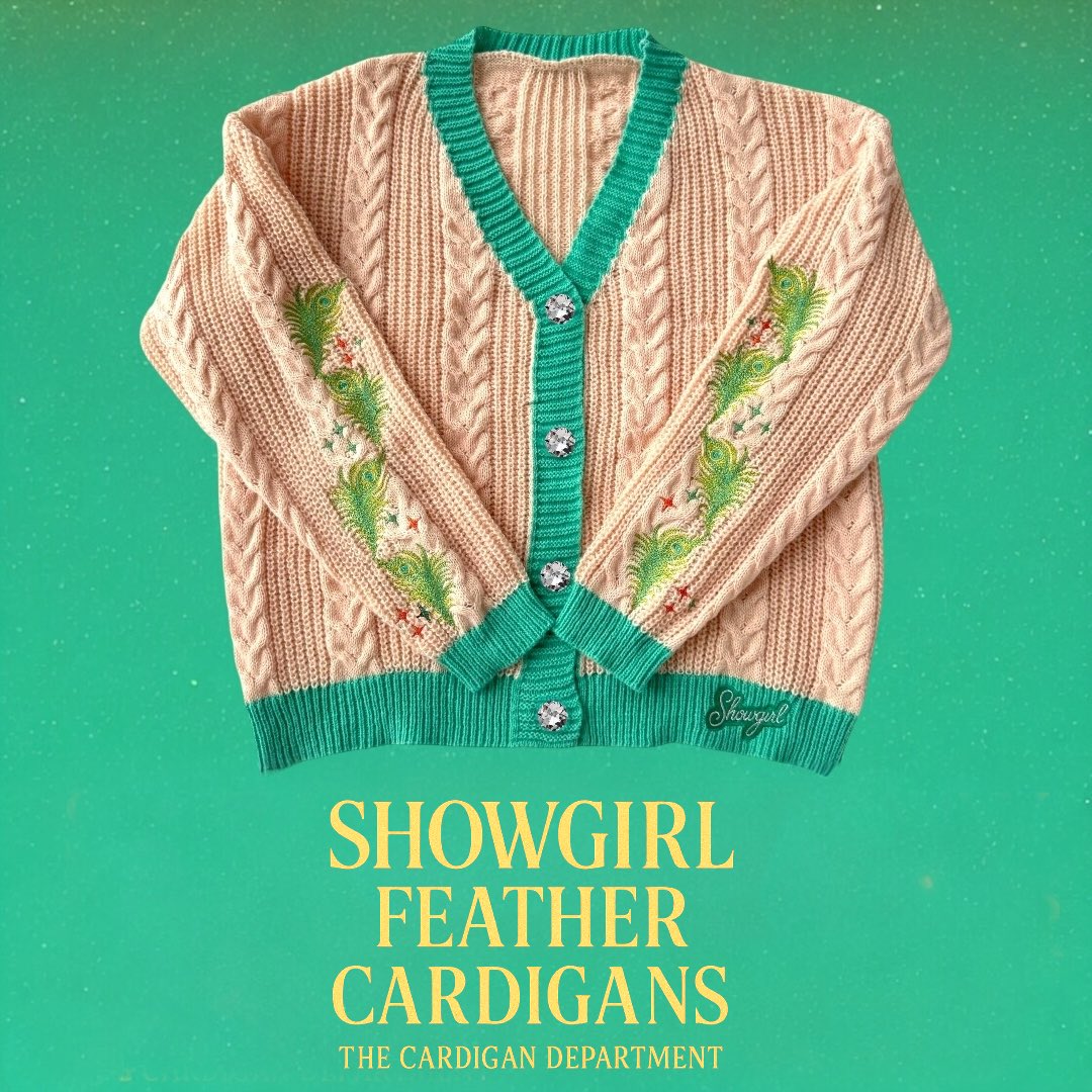 TCD_INT's tweet image. The Cardigan Department presents the ✨Showgirl Feather Collection✨ – feathers, sparkle, and stage-ready glamour.
🧵 Cardigans – pre-order, shipping by Oct 9
💎 Jewellery – ready to ship now
thecardigandepartment.com