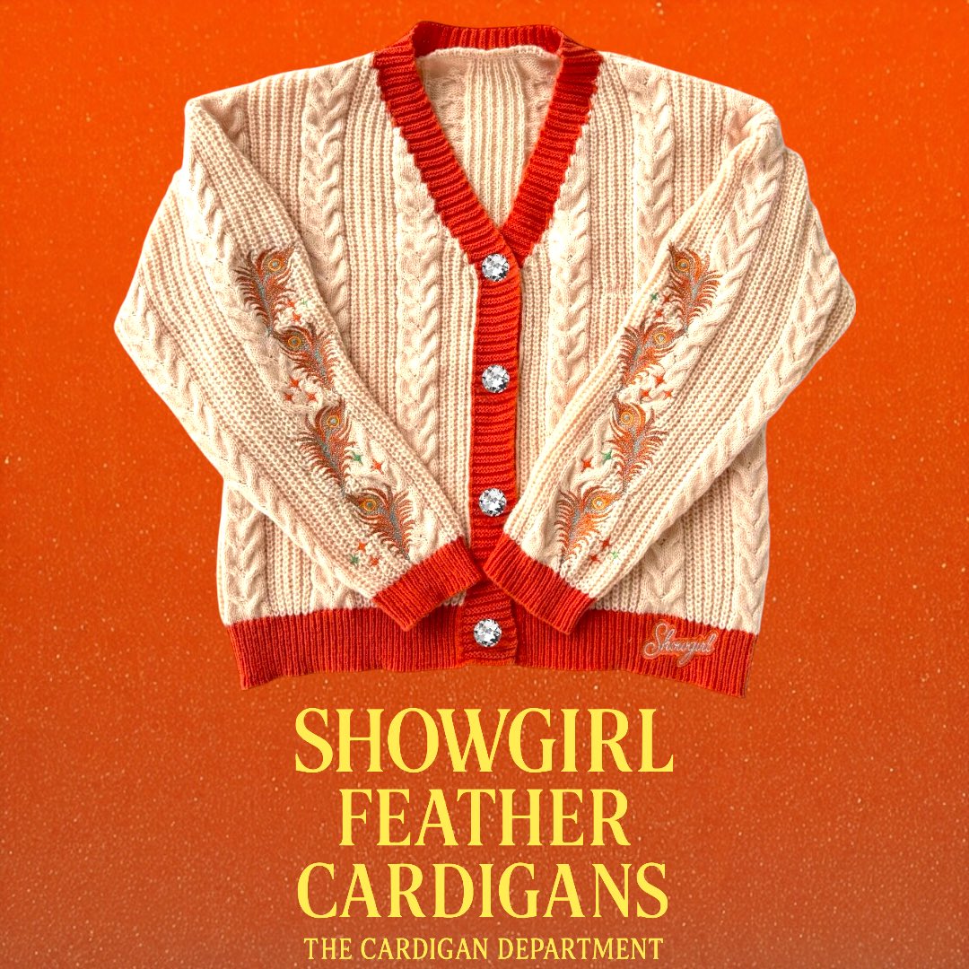 TCD_INT's tweet image. The Cardigan Department presents the ✨Showgirl Feather Collection✨ – feathers, sparkle, and stage-ready glamour.
🧵 Cardigans – pre-order, shipping by Oct 9
💎 Jewellery – ready to ship now
thecardigandepartment.com