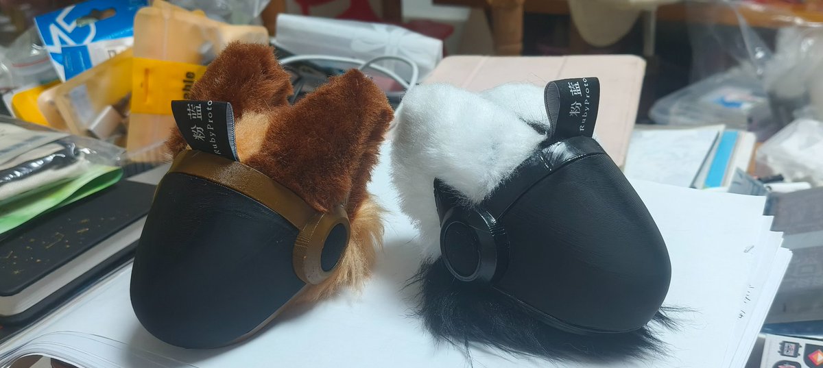 Ruby_protogen's tweet image. Protogen&apos;s head pendants🖤🤍🤎

#rubyprotogenstudio #protogen #protogens #protogenfursuit #protogenhead