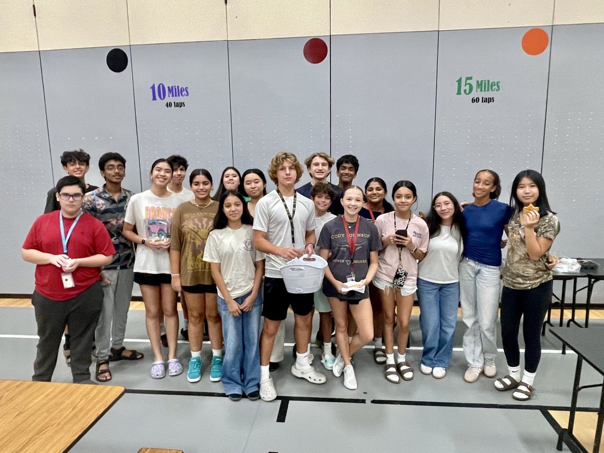 Some of our NJHS Bulldogs volunteered at JWE during their bingo night🫶 #BestofBeck