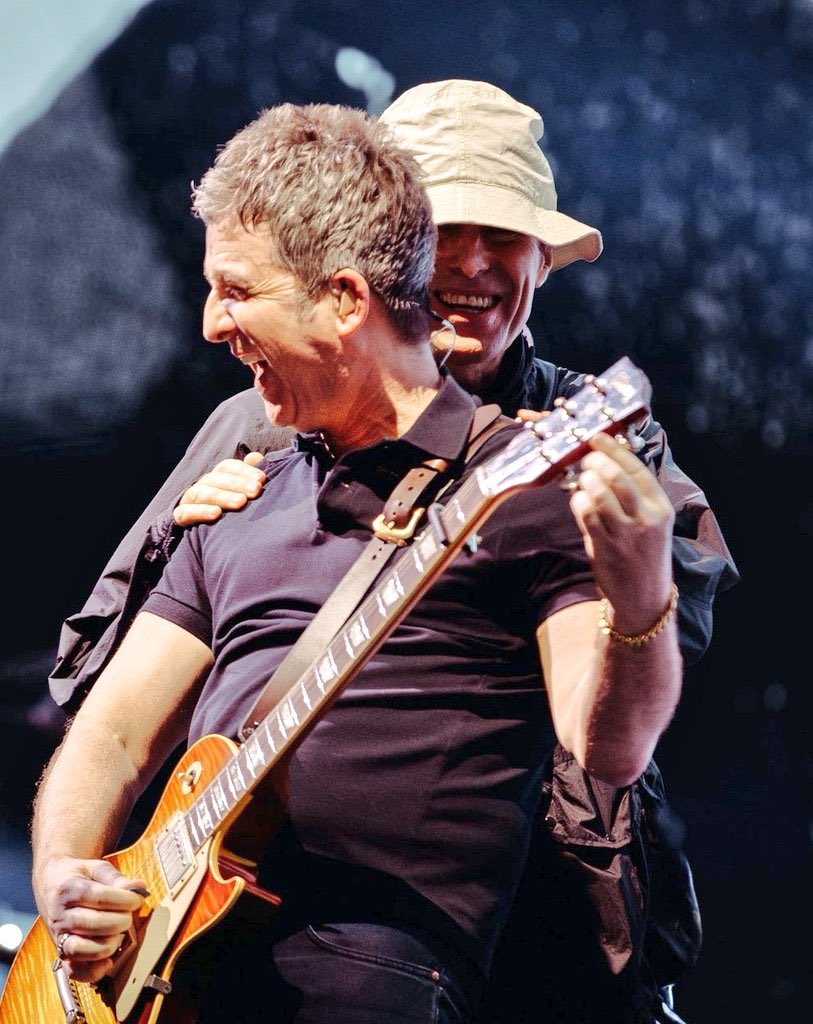 Oasis Planet tweet media