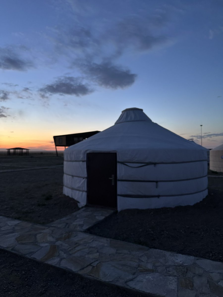 JuanSanchez0x0's tweet image. We’re staying on a traditional Mongolian nomad home called a “ger”. Small, cozy, and you burn literal cow shit for warmth.