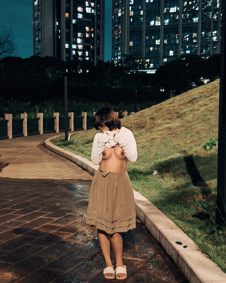 今天带好朋友（男性）初体验了拍摄露出，我觉得他还蛮有天赋的。 https://t.co/GbDm7GRMk8