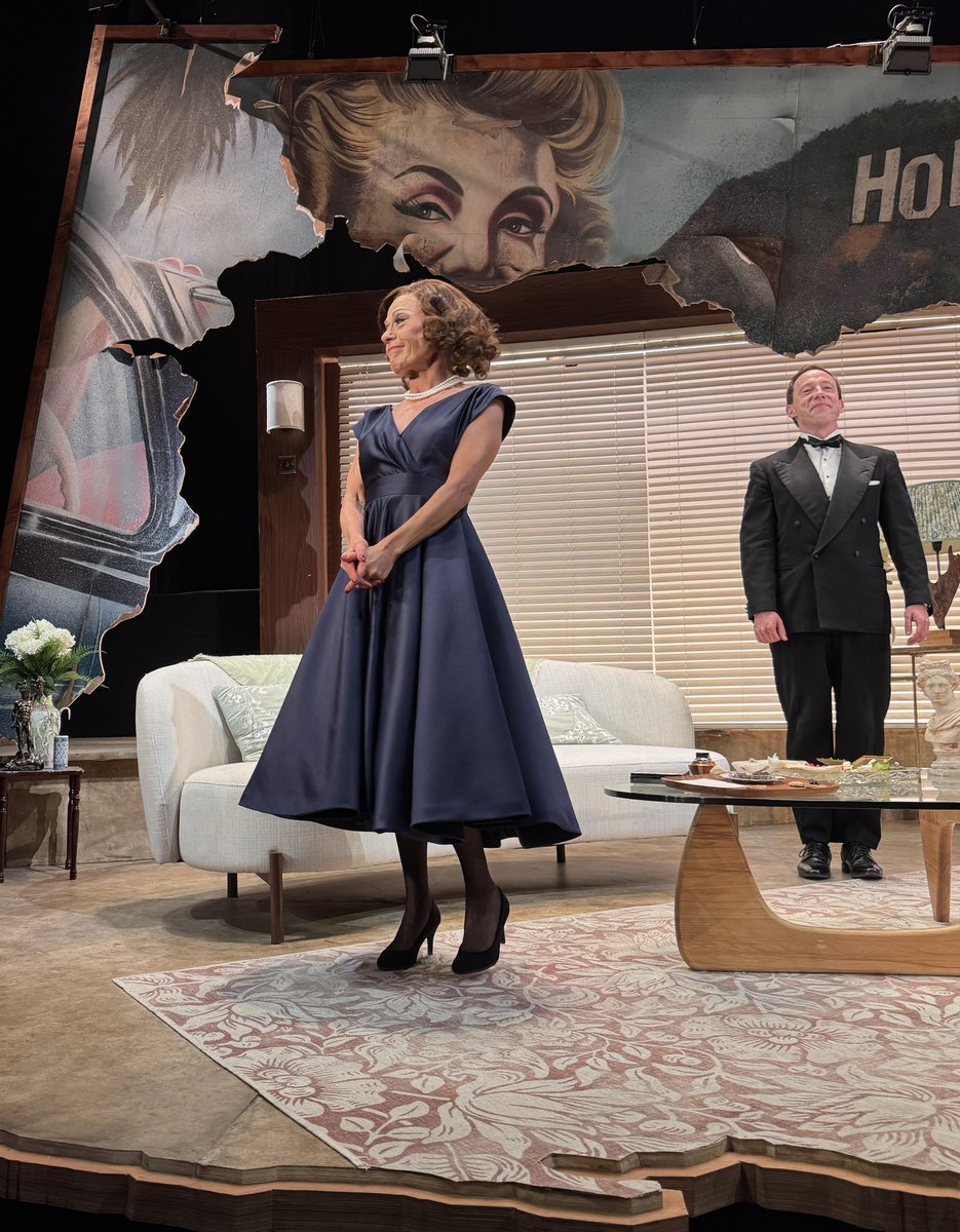 Marmitegirl's tweet image. Absolutely loved #Thecode last night night, completely riveted, wonderful cast, laughed and cried, but man @OfficialTracieB blew it out of the park with her performance playing Tallulah Bankhead just wow!