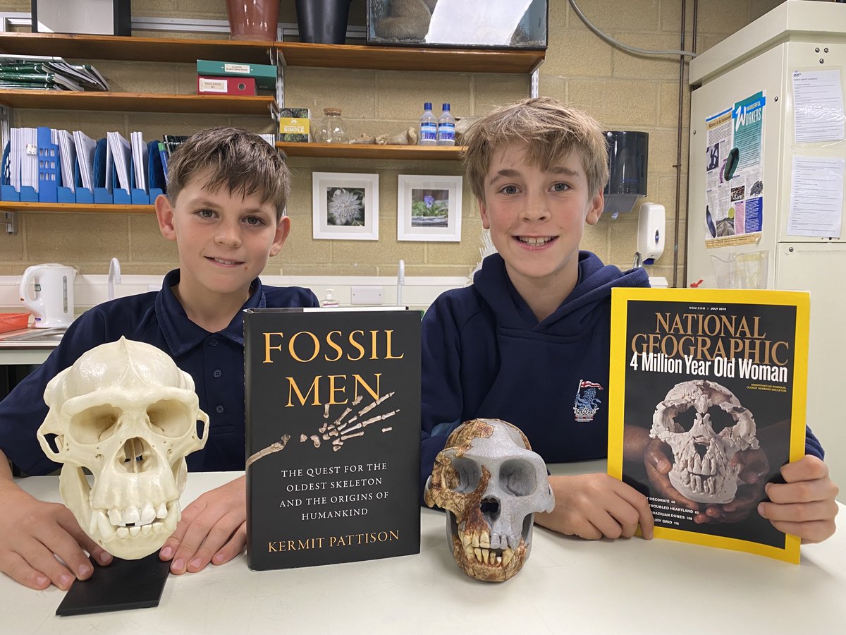wellingtonsch1's tweet image. 🔎✨Adventures with Ardi! 

Our Human Evolution Society explored the 4.4m-year-old ancestor, uncovering how she walked on 2 legs🚶‍♀️&amp;amp; climbed trees. 

A unique Wellington programme sparking curiosity in evolution &amp;amp; beyond!💙 

#WellingtonSchool #HumanEvolution
