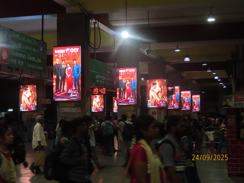 Dhanush_Trends's tweet image. #IdliKadai everywhere 🧨🔥🔥

Bookings open 🔜 

@dhanushkraja