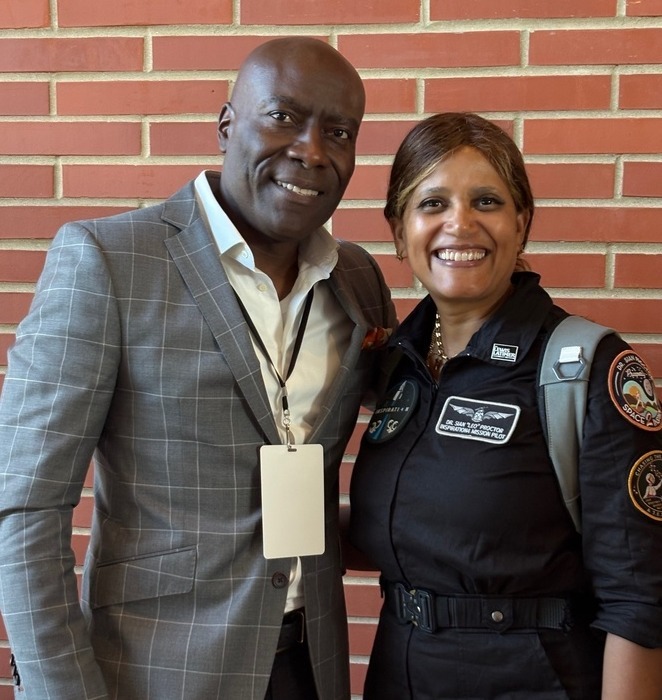 🚀 From the stars to the classroom!

Our CEO Courtney met Dr. Sian Proctor, the first Black woman to pilot a space mission, at #LatimerFuturesSummit. A reminder: great coaches fuel great educators, who inspire limitless learners. 🌟