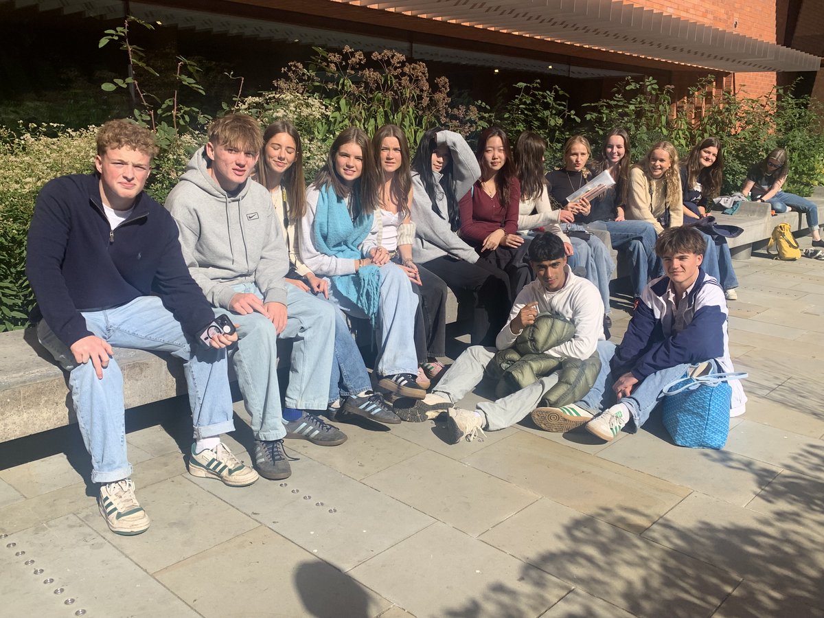 ShrewsburySch's tweet image. Today, U6th artists and photographers have been recording and collecting imagery in Manchester, drawing on The Whitworth Gallery, HOME, Castlefields Viaduct, Manchester Gallery and Afflecks Palace for inspiration. #Seriousfun