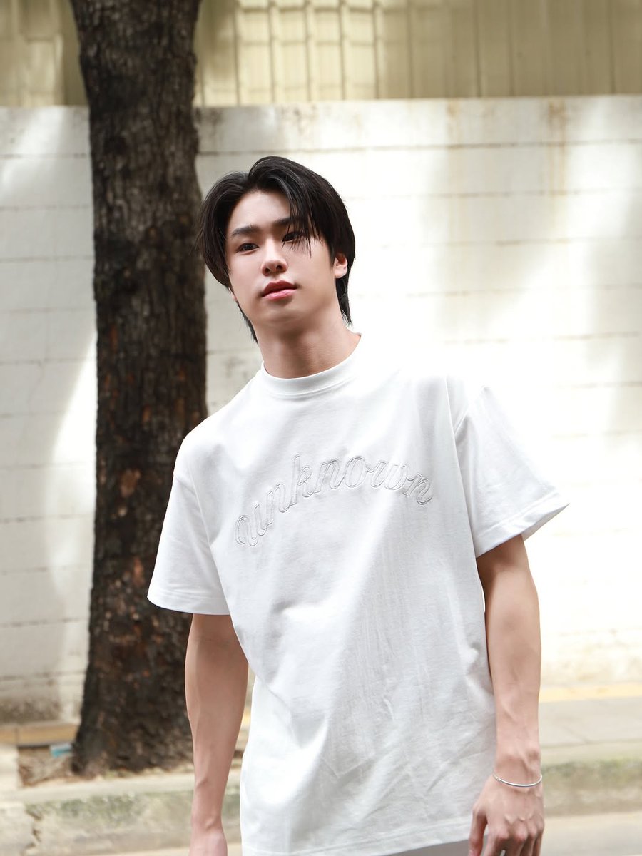 LukeMickTHFC2's tweet photo. 25/09/2025
IG : lukeso_
@ studiounknown.k #NeutralGround
📌 Like/Comment/Share/Save/Repost
📍https://t.co/Zw5hOqLGJg
#lukeso_
#LukeMick https://t.co/5C1zIu0jhg