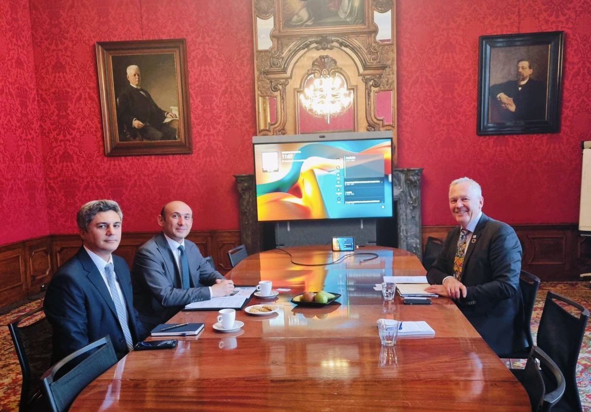 M_Ahmadzada's tweet photo. Very impressed by visit to @ihedelft, world’s largest graduate water education center. Grateful to Rector Eddy Moors for valuable discussions on future cooperation in institutional capacity building, sustainable water management &amp; water treatment. Promising prospects ahead!🤝🇦🇿🇳🇱 https://t.co/5syCWgd8sY