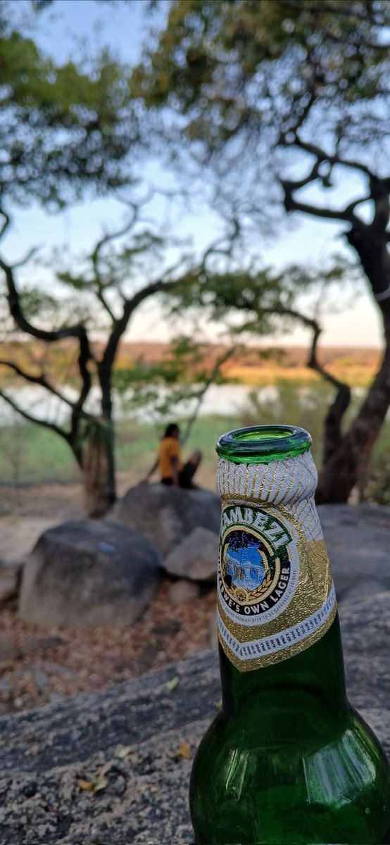 BlazWaLawlah's tweet image. &gt;&gt;&gt;it's up there🥂