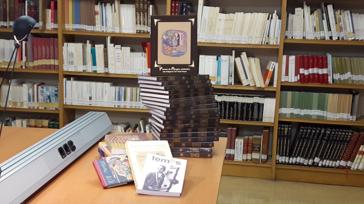 Hoy enriquecemos nuestros fondos bibliográficos con las magníficas ediciones realizadas por la Fundación Caja Inmaculada a la cual agradecemos su donación.
Quedan a disposición para la consulta de investigadores y usuarios.