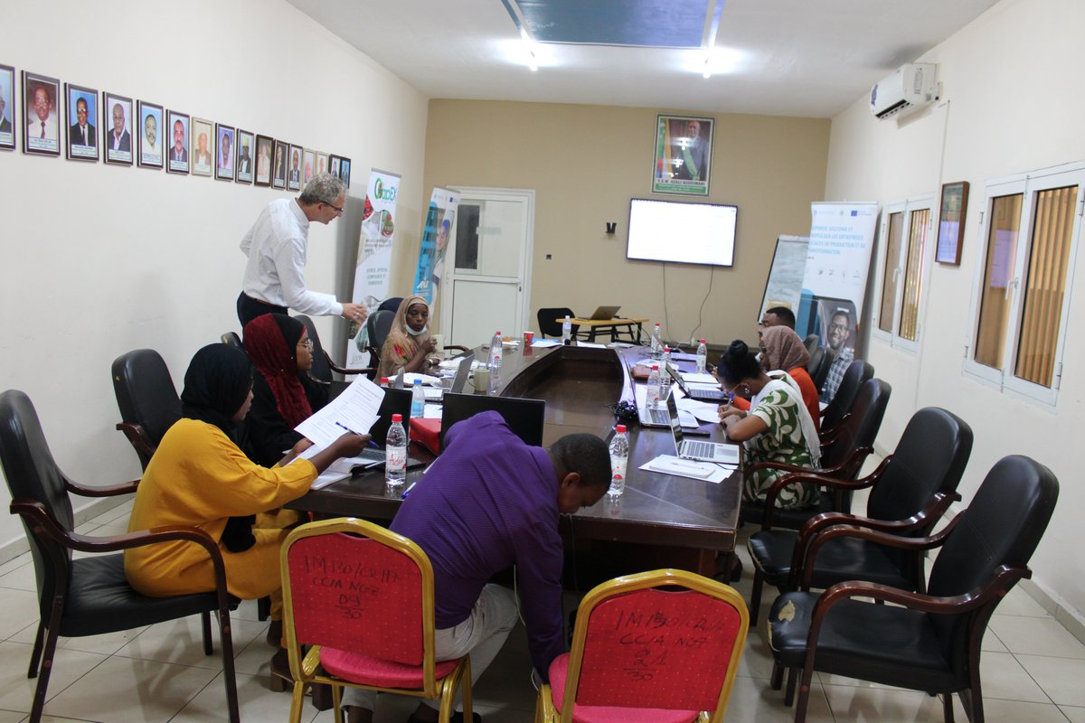 Depuis le 24/09, le CAPEX renforce ses compétences en communication digitale et promotion des exportations 🌍.

Une formation organisée par #APILE–#ONUDI avec l’appui de l’#UE🇰🇲.
<a href="/UNIDO/">UNIDO</a>
#Comores #MarketingDigital #exports