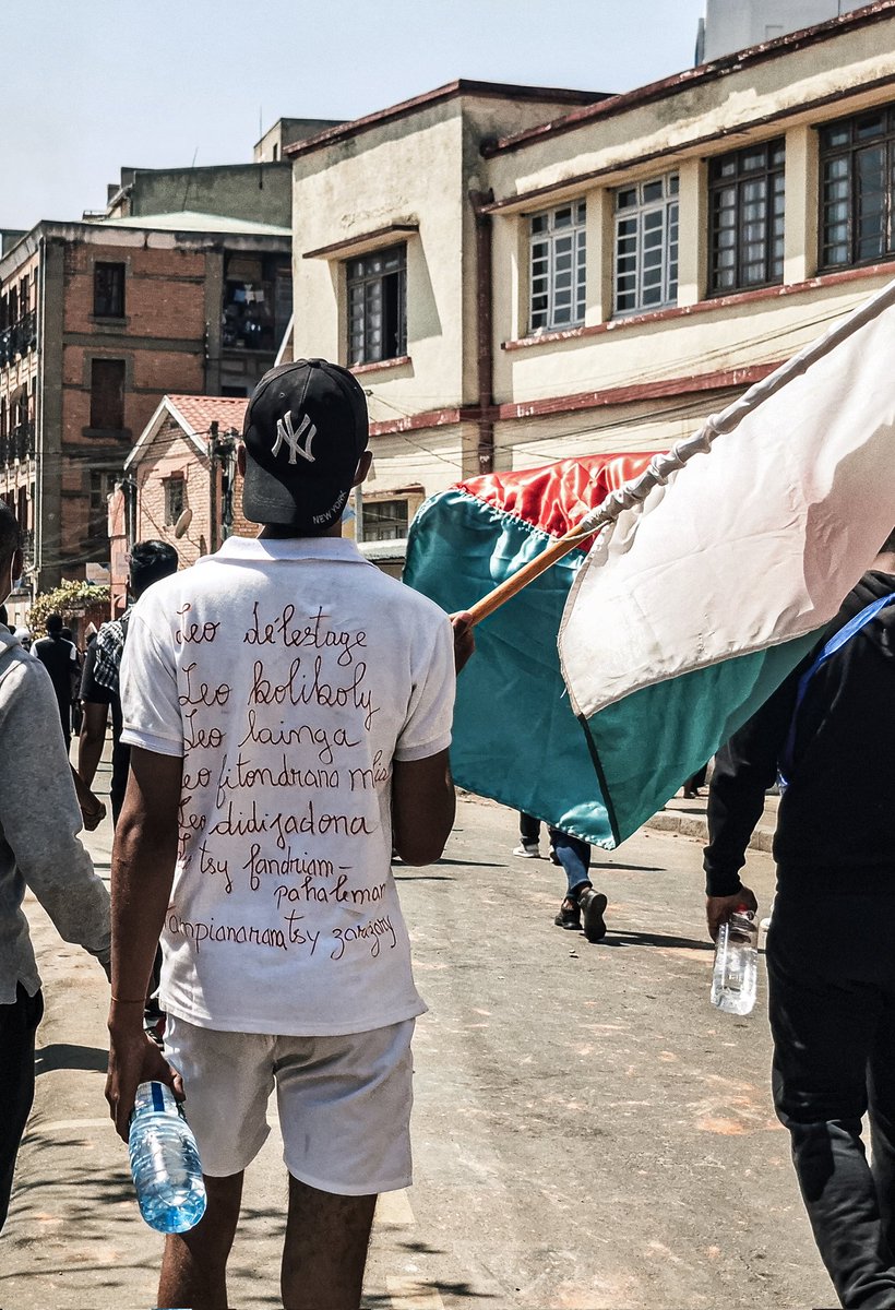 We are only asking for our basic rights: clean water and reliable electricity. We are tired of the incompetence of a head of state who cannot set priorities and has led the country into shambles.

#GenZMadagascar #GenZProtest