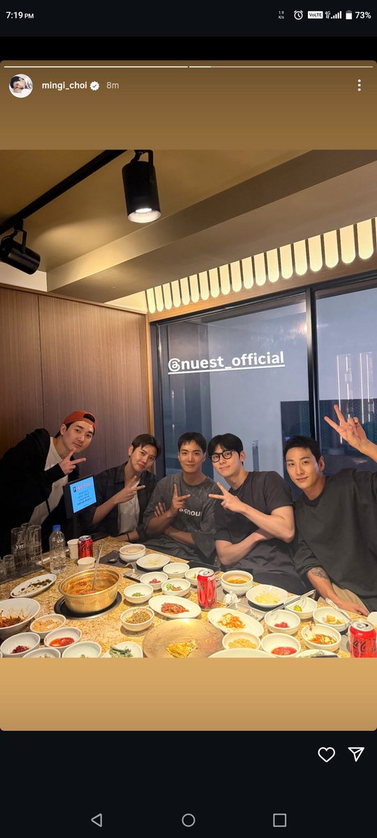 taeteetea's tweet photo. OH MY GOD!!! NUEST NUEST???? NUEST??? NUEST!!!! https://t.co/2rOl7quYbV