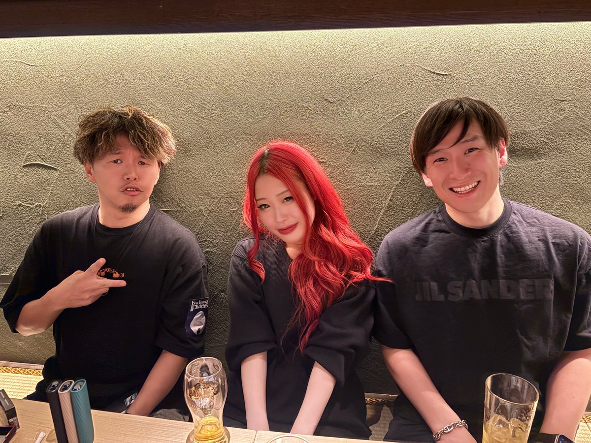 mitanmitan333's tweet photo. 2025.09.22
SHOWDOWN TOURの思い出
─────────────

2日間、ご一緒していただいたROA。
三味線といかついロックサウンドが
めちゃめちゃカッコイイバンド。

FINALの打ち上げも来てくれて
パンチの効いた頼れる兄貴たち。
とっても楽しかった。
ありがとうございました✨！！ https://t.co/RfkABl4oFr