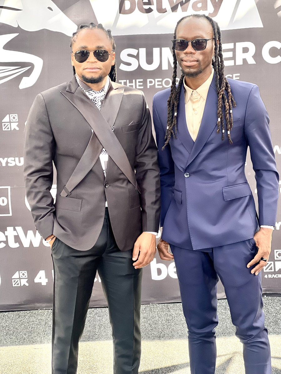 Please a re reng Happy Befday to mfanaka  ( Komeke ). Many more years to come mei bra 🙏🏾🎂🎊 <a href="/siphiweshabba/">Siphiwe Tshabalala</a>