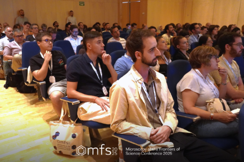 MFS_2025's tweet photo. The #MFS25 Cryo-EM &amp; Life Sciences sessions delve into:
🔷Cryo-EM reveals neurodegeneration, viral assembly &amp; cell remodeling
🔷3D &amp; correlative imaging in living systems
🔷Protein, lncRNA &amp; PTM mechanisms
🔷Atomic-scale STEM &amp; ptychography
🔷AI &amp; automation boost discoveries https://t.co/JKlfURu8Cw