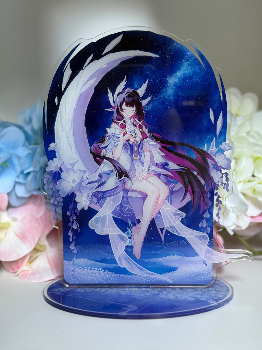minzu_u's tweet image. I made a little corner for her on my desk, she&apos;s precious🩵