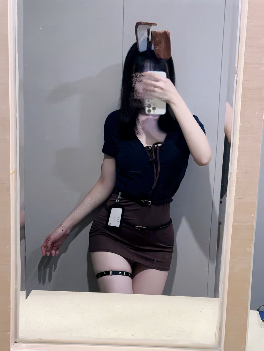 兔子警官来了 ₍ᐢ..ᐢ₎
好喜欢腿环喜欢喜欢勒肉的感觉～