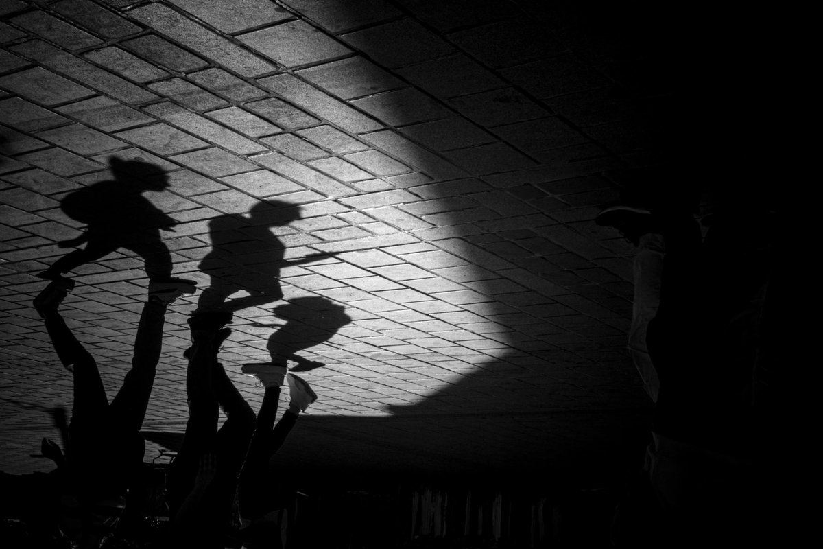 Gm friends!

Super excited to share that my first solo exhibition will be this Nov in Bodrum! 

More details coming soon🤍