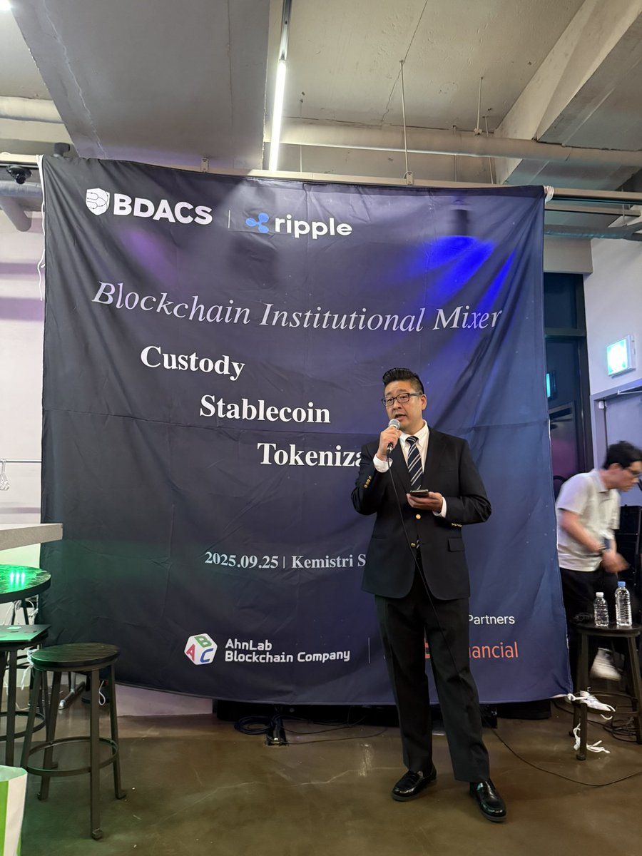 AhnLab_ABC's tweet image. ABC successfully hosted a meaningful event together with BDACS and Hecto Financial. During the event, we carried out an airdrop featuring Ripple’s stablecoin RLUSD, and our Head of Product, Jackson, delivered a speech.
We sincerely thank Ripple, BDACS, and Hecto Financial for…