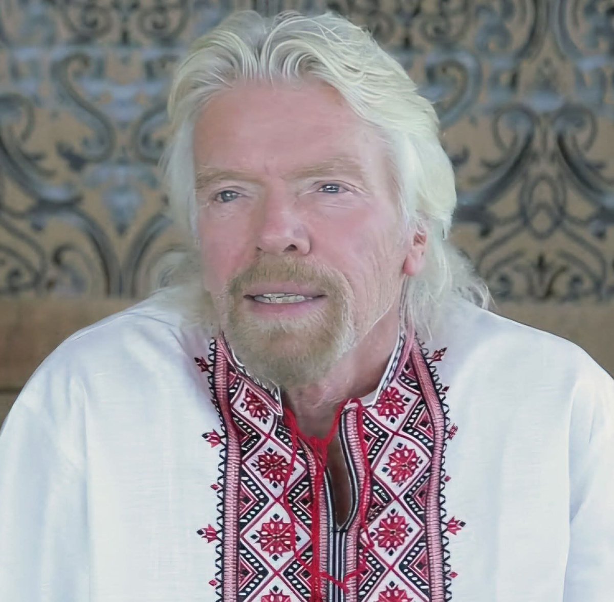 This isn’t Trump. It’s not even Musk.
Friends, meet Sir Richard Branson — the man in the beautiful Ukrainian embroidered shirt.
A visionary. A billionaire. The founder of Virgin Group.
A man who built a business empire from nothing.
He launches rockets with tourists on board 🚀