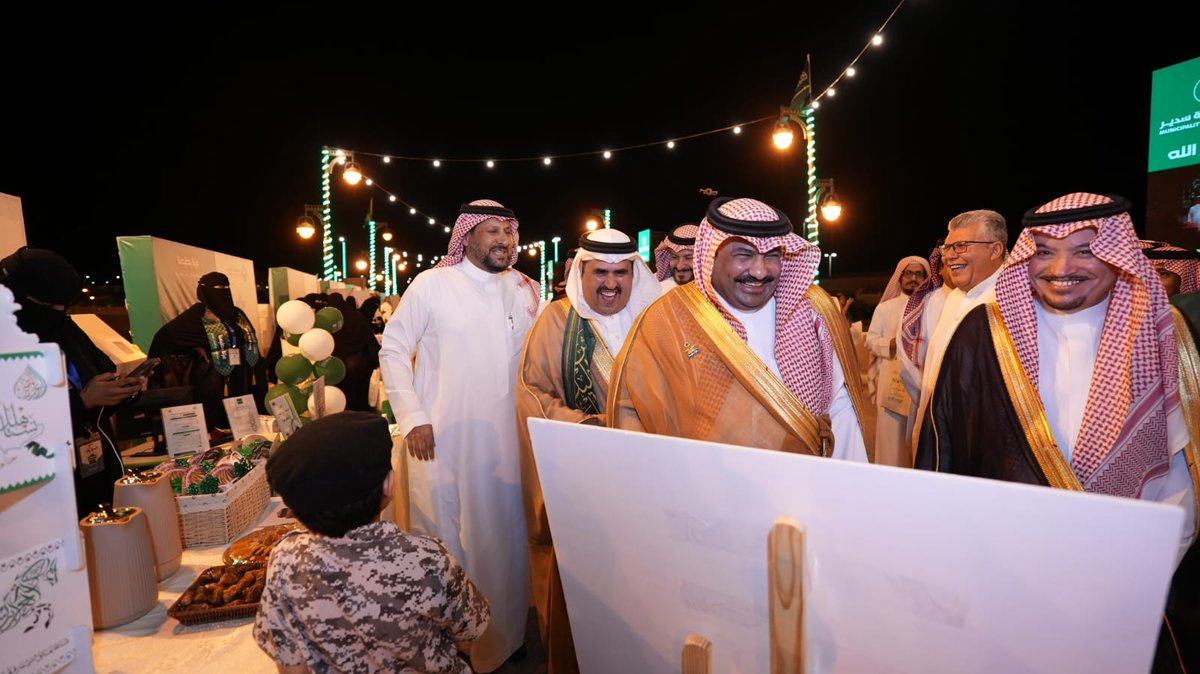 ltars's tweet image. تابع تغطية مناسبة #اليوم_الوطني_السعودي_٩٥ 
#عزنا_بطبعنا
#روضة_سدير
#سدير
#المجمعة