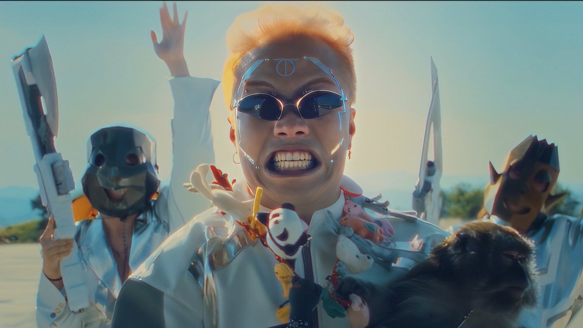 mushvenomm's tweet photo. https://t.co/Kn6zfgCtIp

몰러유 ( I don’t know ) Official MV https://t.co/yFD305iUwQ