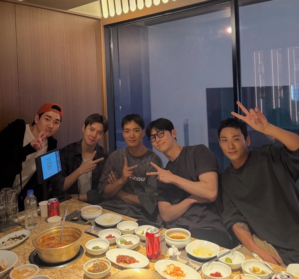 lilagladiola's tweet image. 🐢🐶🐯🦊🐰🩷🩵✨  

🌸 230923 
🌸 240319
🌸 240706 
🌸 250309

🌸 250925 

#뉴이스트 #NUEST 
#김종현 #KIMJONGHYEON 
#아론 #KWAKAARON 
#백호 #BAEKHO #강동호
#황민현 #HWANGMINHYUN
#렌 #REN #최민기 #CHOIMINGI