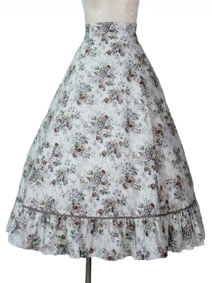 感謝セール❣️アンティーク、ロココ調/森のweddging wreath光触媒加工 Victorian maiden on X: 