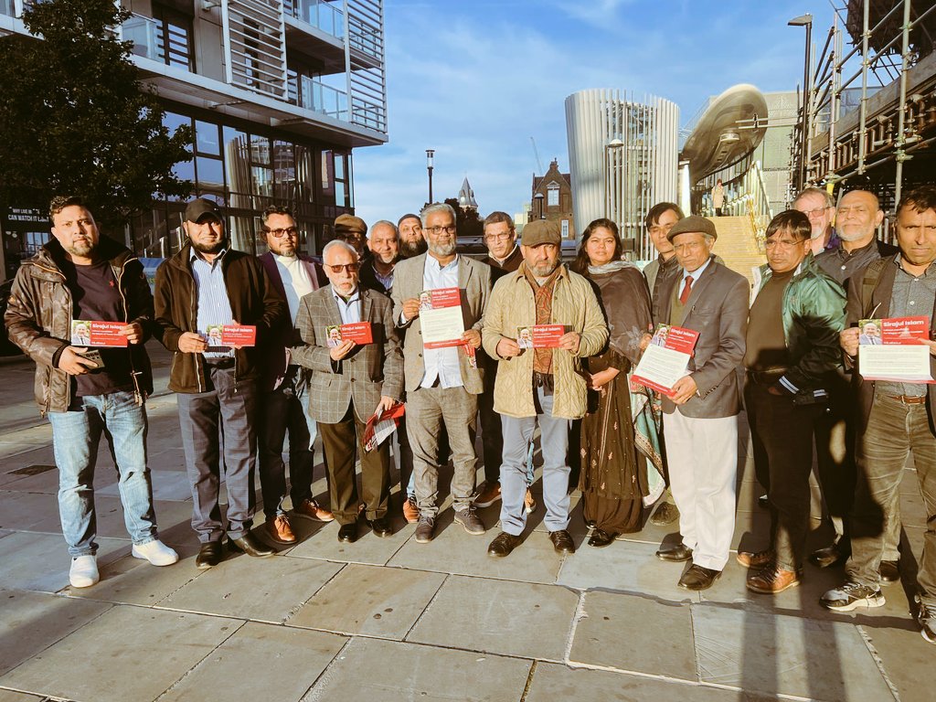 _mohammedrob's tweet image. Yesterday, was at the Lansbury Ward campaign session with our mayor candidate @CllrSirajIslam with BG&S CLP Chair, Ward Chair and Secretary and Cllrs and @TH_Labour campaigners and activists.