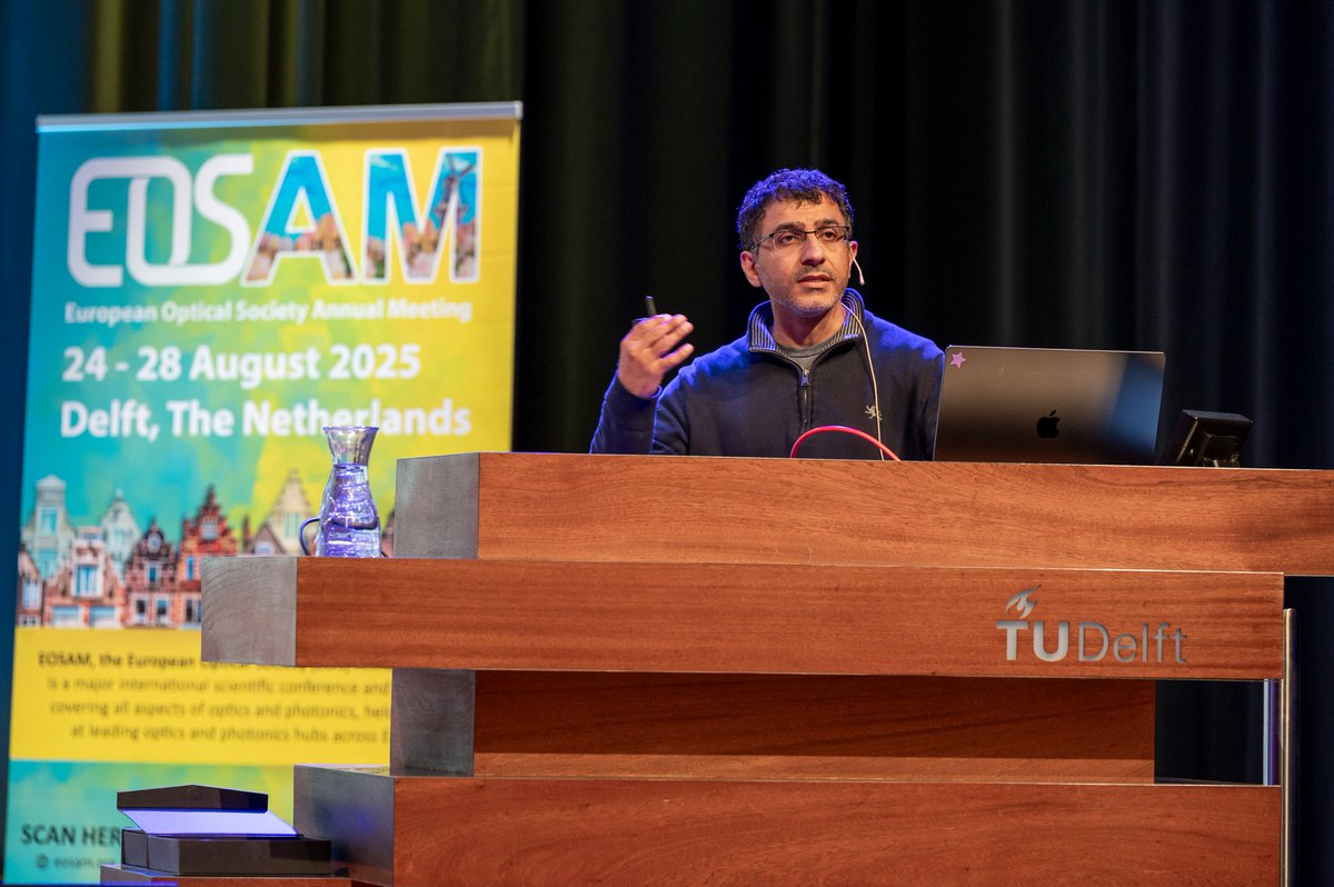 EOS_AM's tweet image. 🏅 It was a privilege to host the ICO-IUPAP Early Career Scientist Prize in Optics at #EOSAM2025.
Prof. Bhavin J. Shastri, the 2020 awardee, received his prize and gave an inspiring talk on “Photonic neuromorphic computing for solving hard optimization problems”.

@ICOPNews #ICO