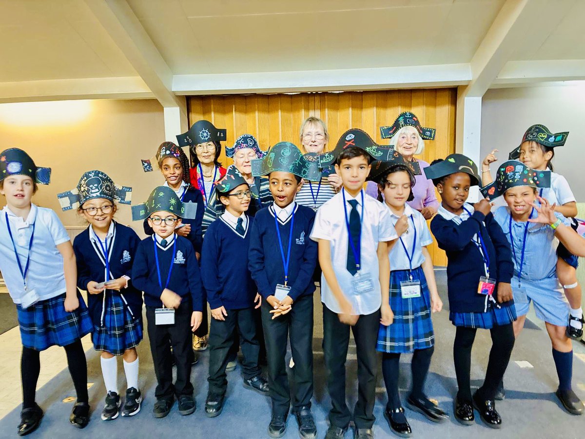 sparkleststeves's tweet image. This week it was pirate week at Sparkle..
We hunted for treasure, created pirate names and made hats!Arrrrrrrrrrrrrrrrrrrrrrrrr ☠
#grandfriends #sparkletogether #pirates