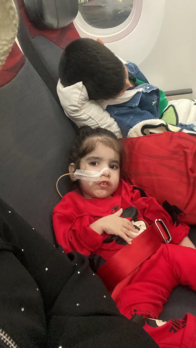 Ay kızımız hayallerine doğru uçtu✈️✈️şu anda Dubai' de❤️
Destek olan herkesten Allah binlerce kez razı olsun, dualarınızı yine bekliyoruz. İyiki varsınız🙏❤️