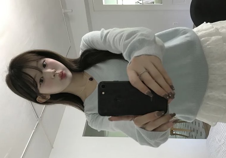 hxxn9_archive's tweet photo. * 링크로 수익 발생 시 일부를 지급 받음

가을은 니트의 계절이자나여 ?

폭닥폭닥 • 핏 예쁜 니트 타래₊˚.༄ 🍂🤎
  ㄴ 주인장은 여리여리핏 좋아해요 . . . https://t.co/XG95JM2V3U