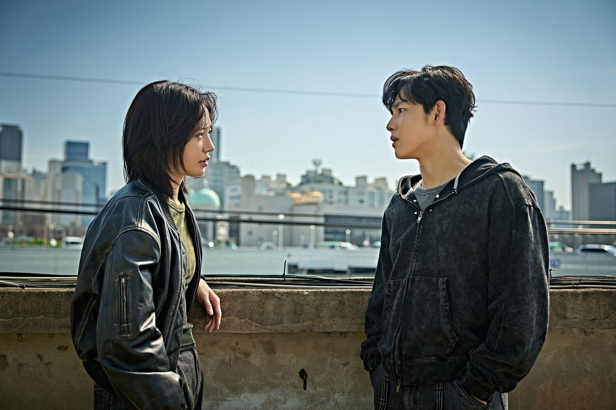 사마귀 캐릭터 포스터