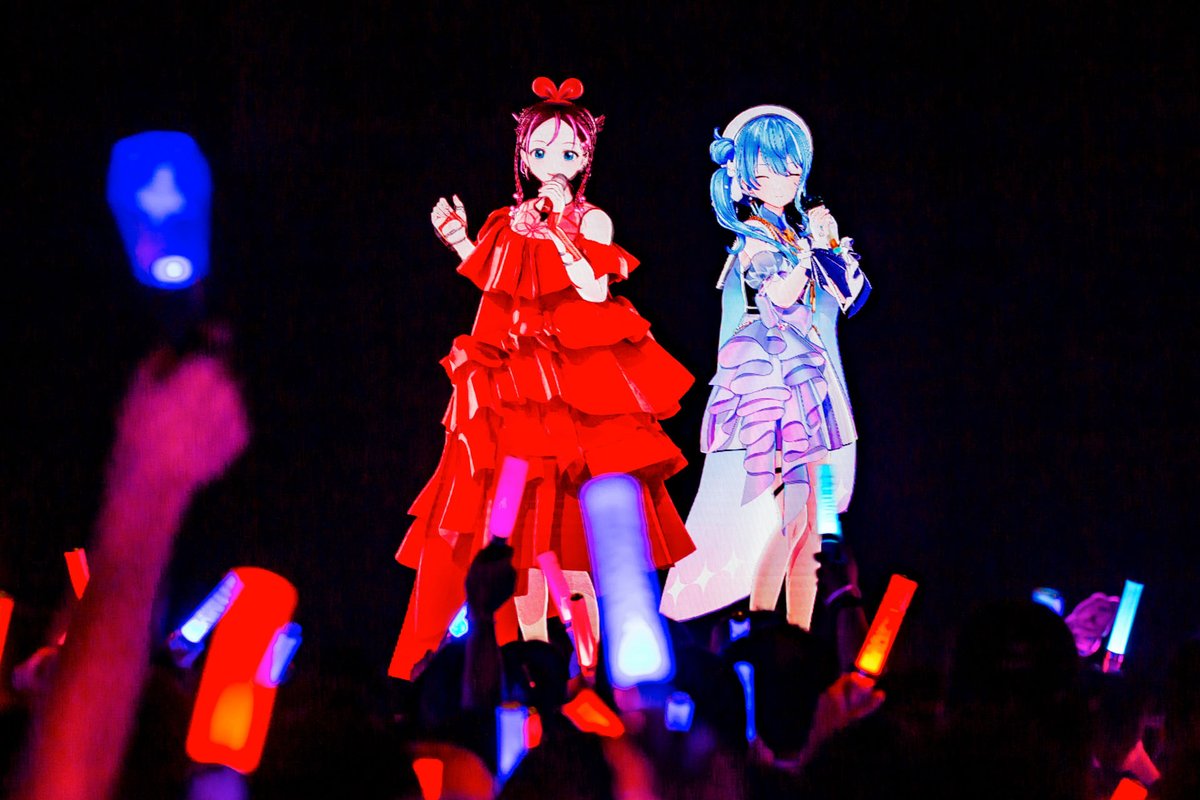 panoravr's tweet image. 客席の熱量が本当に高かった2日間でした✨

KizunaAI Comeback Concert &quot;Homecoming&quot;ライブレポート　初邂逅・星街すいせいも一緒のステージに「感慨深い」

panora.tokyo/archives/117871

#キズナアイ復活祭
#KizunaAI
#キズナアイ