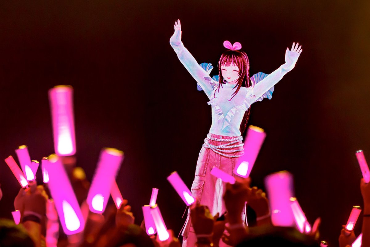 panoravr's tweet image. 客席の熱量が本当に高かった2日間でした✨

KizunaAI Comeback Concert &quot;Homecoming&quot;ライブレポート　初邂逅・星街すいせいも一緒のステージに「感慨深い」

panora.tokyo/archives/117871

#キズナアイ復活祭
#KizunaAI
#キズナアイ
