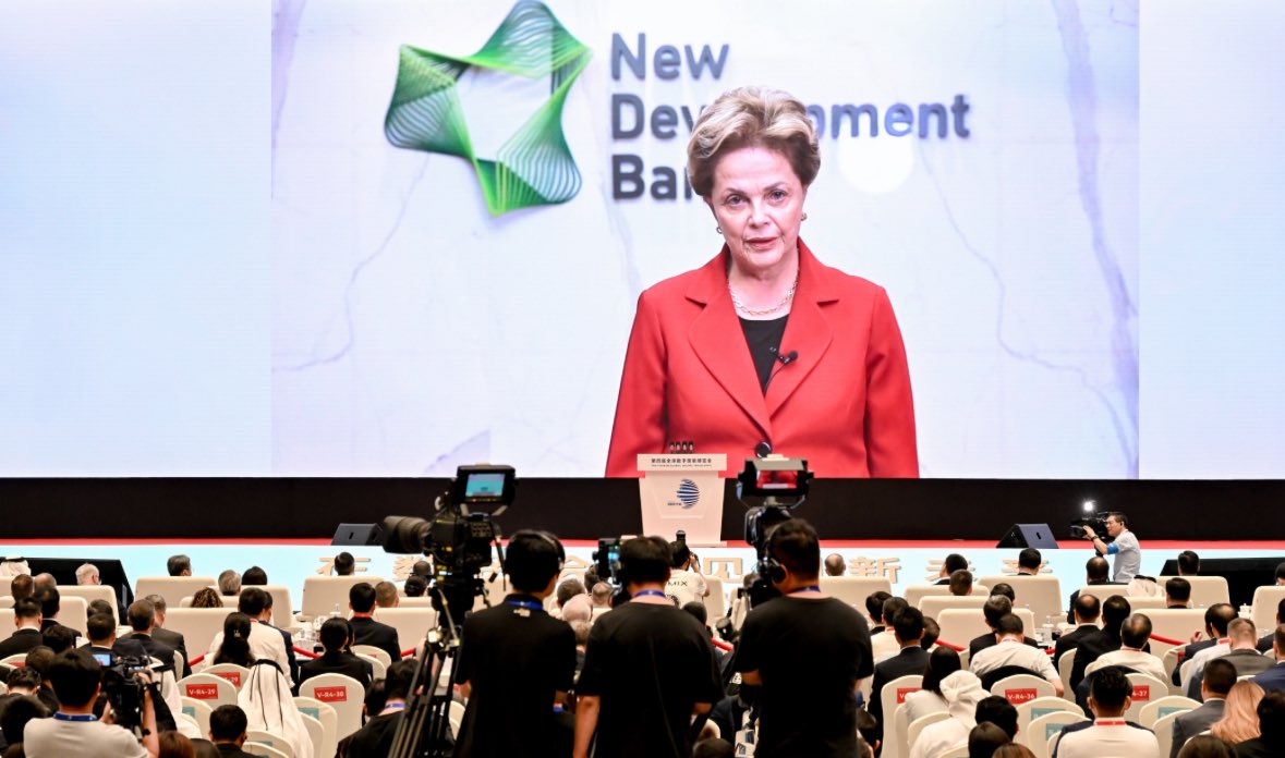 <a href="/ConsulMexSha/">Consulmex Shanghái</a> participa en la exposición “The Fourth Global Digital Trade Expo" en Hangzhou, Zhejiang. Dicha exposición cuenta con la presencia de más de 1,000 empresas reconocidas mundialmente, mismas que exponen productos y servicios de comercio digital.
<a href="/SRE_mx/">Relaciones Exteriores</a>