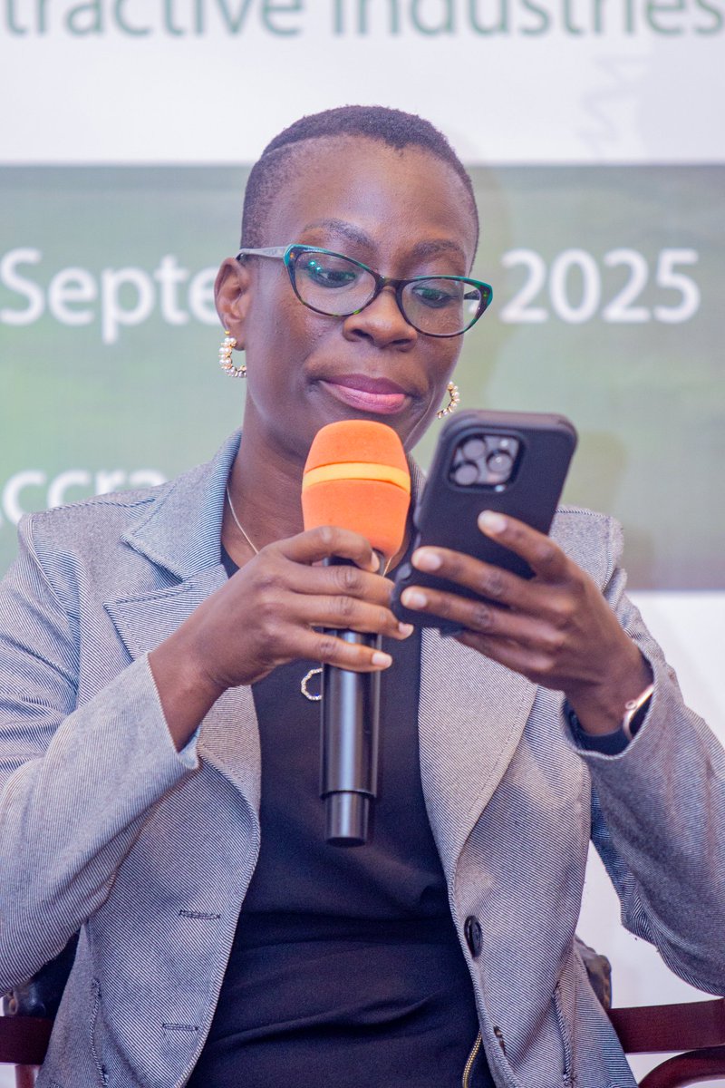 African Commission on Human and Peoples' Rights (@achpr_cadhp) on Twitter photo How do we advance women’s socio-economic rights when over half of African women remain offline—excluded from digital spaces where policy is shaped?  
Bridging this gap is not just a tech issue, it’s a rights issue. 
Dr <a href="/BrendaAkia/">Brenda Akia (PhD Law)</a>
#HerEconomicRights #EquityInExtraction How do we advance women’s socio-economic rights when over half of African women remain offline—excluded from digital spaces where policy is shaped?  
Bridging this gap is not just a tech issue, it’s a rights issue. 
Dr <a href="/BrendaAkia/">Brenda Akia (PhD Law)</a>
#HerEconomicRights #EquityInExtraction
