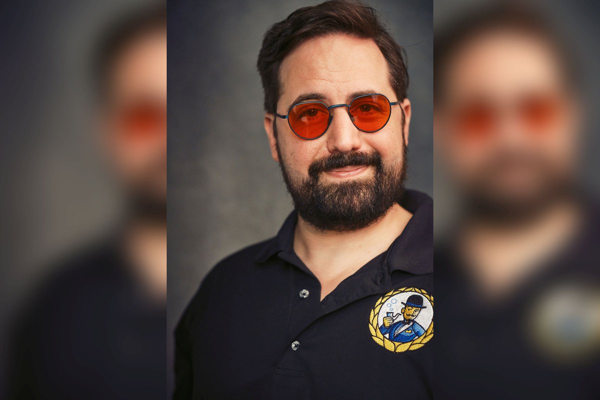 🌟 Speaker Spotlight: Ray Chase!

We’re thrilled to welcome the voice of Noctis (FFXV), Neuvillette (Genshin Impact), Guile (Street Fighter), the Master of Masters (Kingdom Hearts) &amp; the producer of DATE EVERYTHING! to Konsoll for the first time! 

#Konsoll25 #Konsoll2025