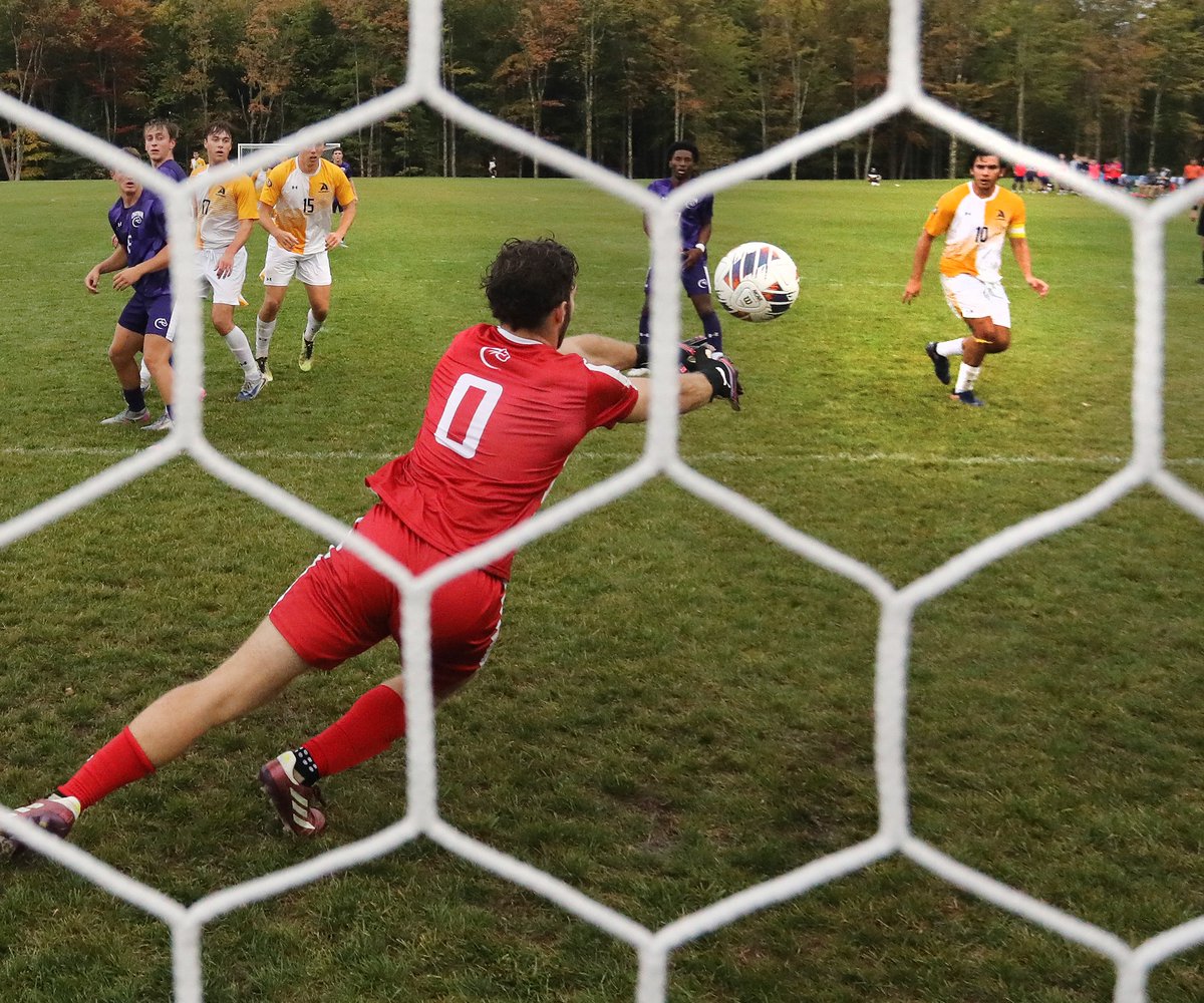 WHEN GATORS FLY — Even on a rainy afternoon, Allegheny College soccer is fun to watch.
