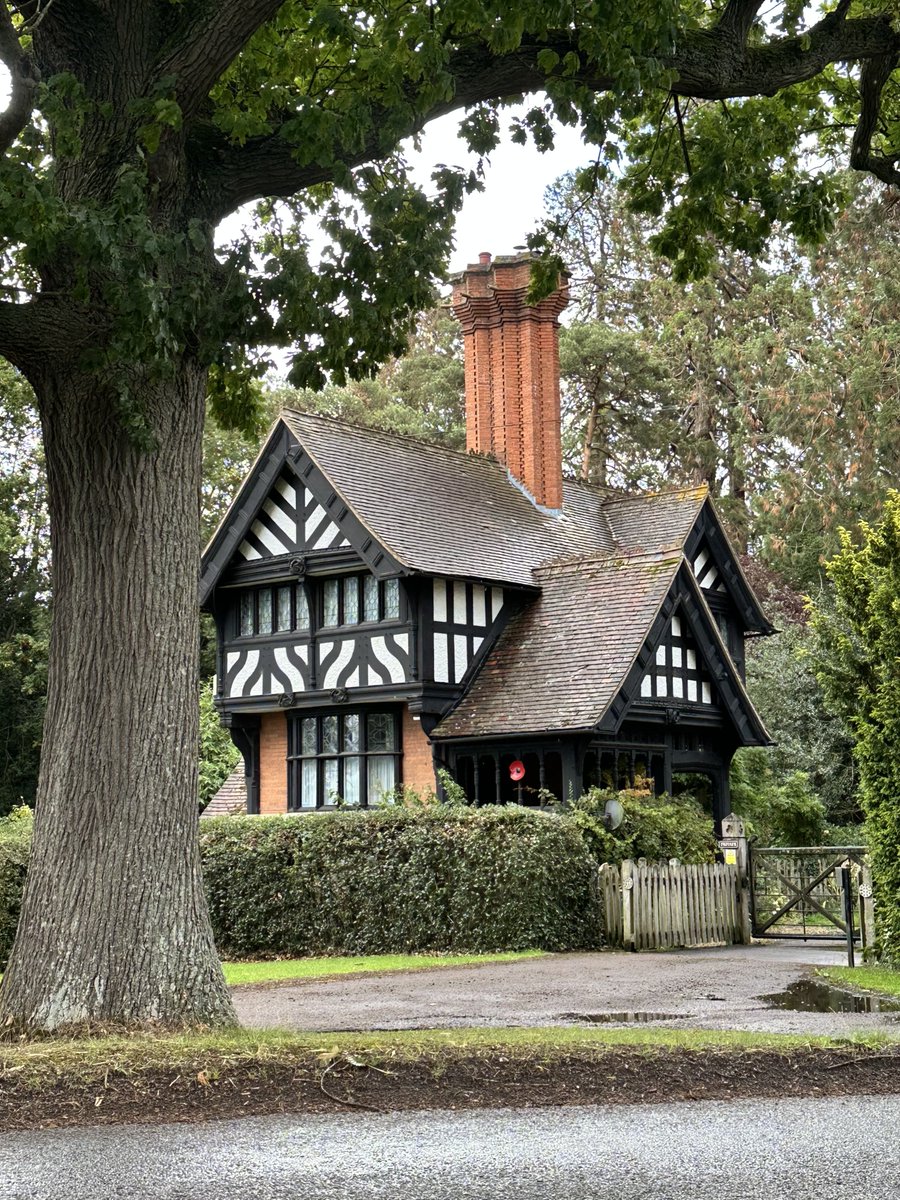Harry Wilkin$ (@hs_wilkins) on Twitter photo PLEASED TO SEE THIS MUCH CHIMNEY EMPHASIS. PLEASED TO SEE THIS MUCH CHIMNEY EMPHASIS.