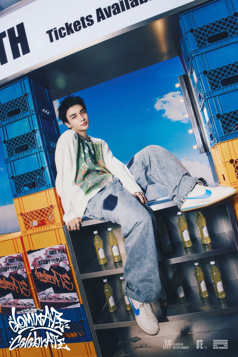 Up here with the colors blazing and the sky wide open, I don’t need to do much, just sit back and let the vibe speak for itself. Cool comes naturally when you own your space like it was always meant for you.