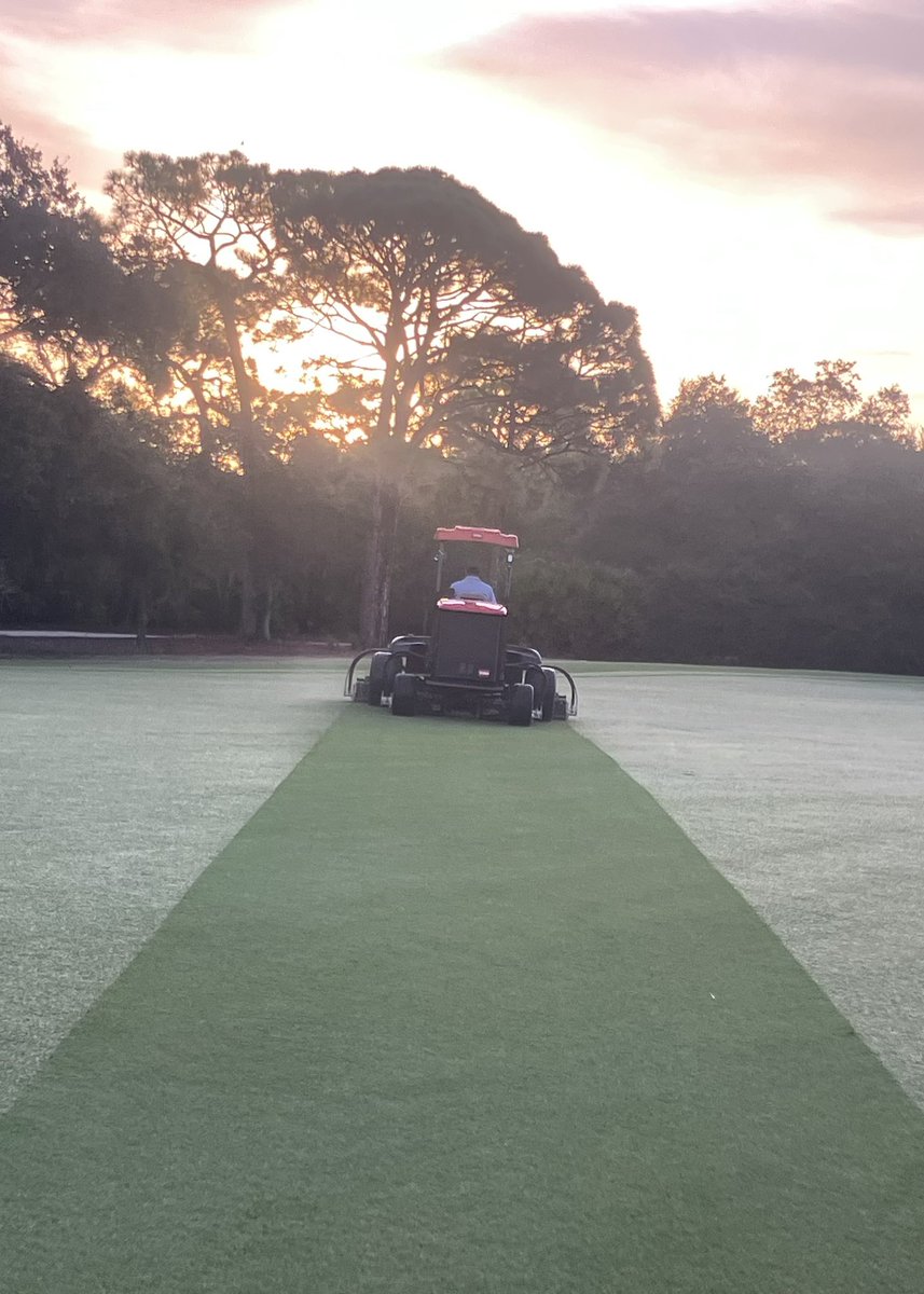 Turftech561's tweet image. Great customer support from my local @Foley_Company rep, Mick. 
#reelturftechs 
#dailygrind
#gcsaa 
#ctem